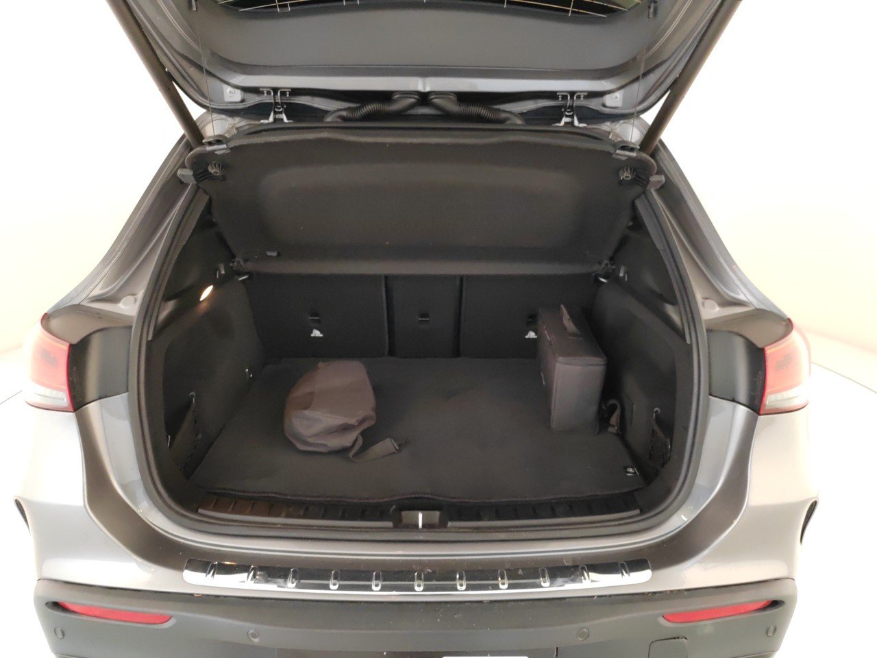 EQA 250 Premium Plus - Certified