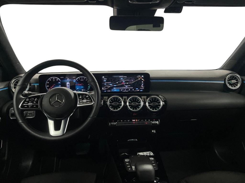 A 250 Sport Night edition auto - Certified