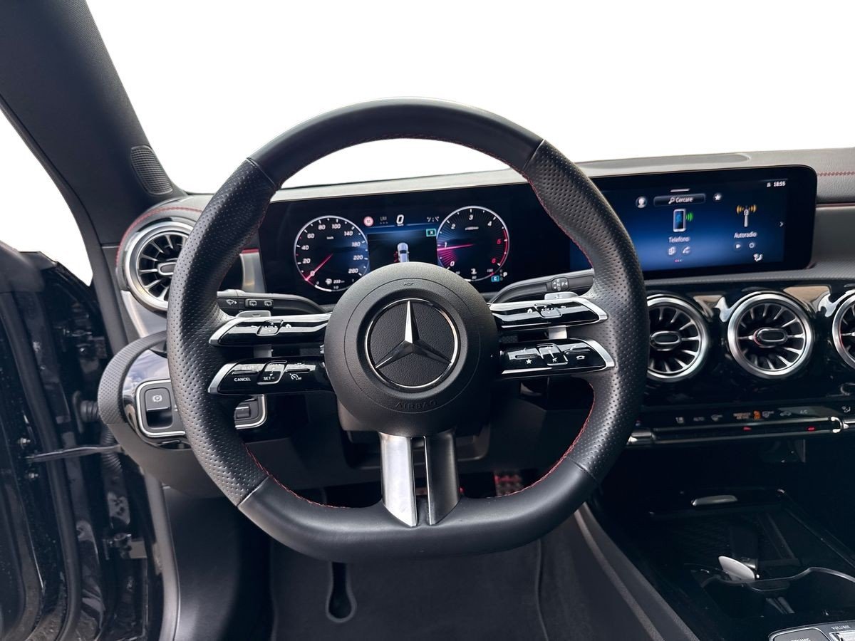 CLA Shooting Brake 200 d AMG Line Advanced Plus au - Certified