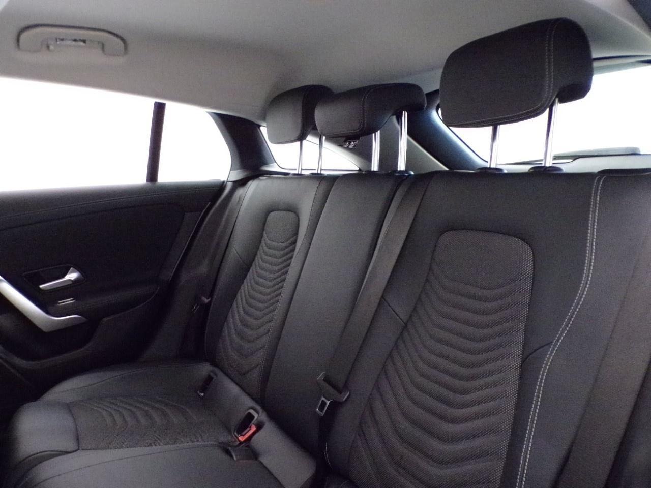 CLA Shooting Brake 180 d Progressive Advanced auto - Certified