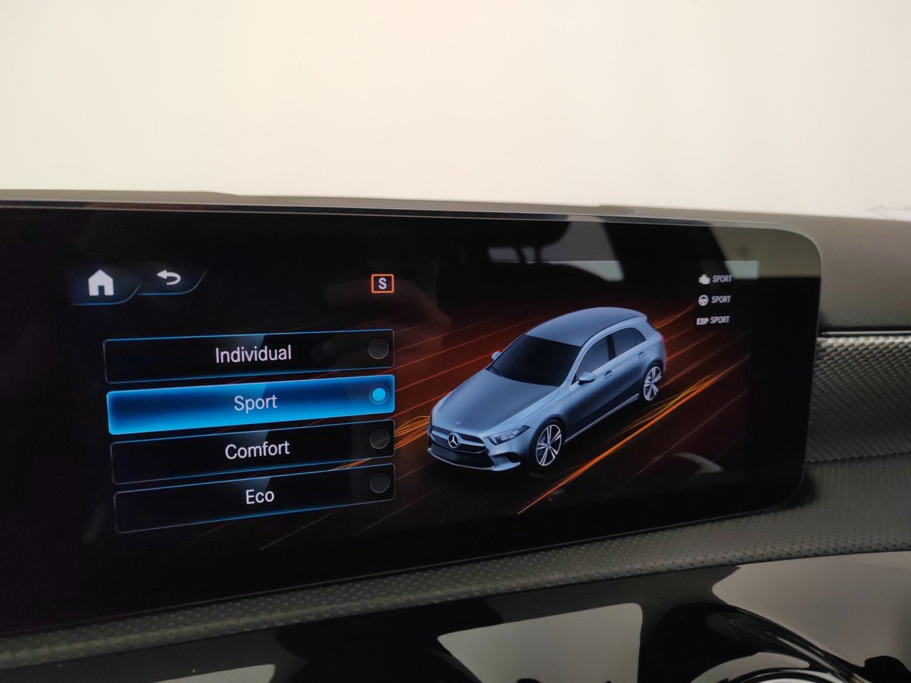 A 180 d Sport Night edition - Certified