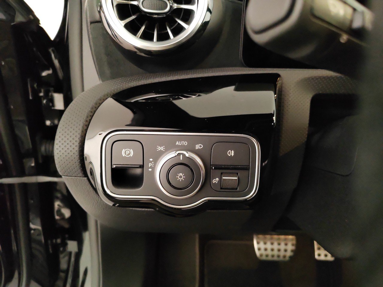 A 180 d Premium auto - Certified