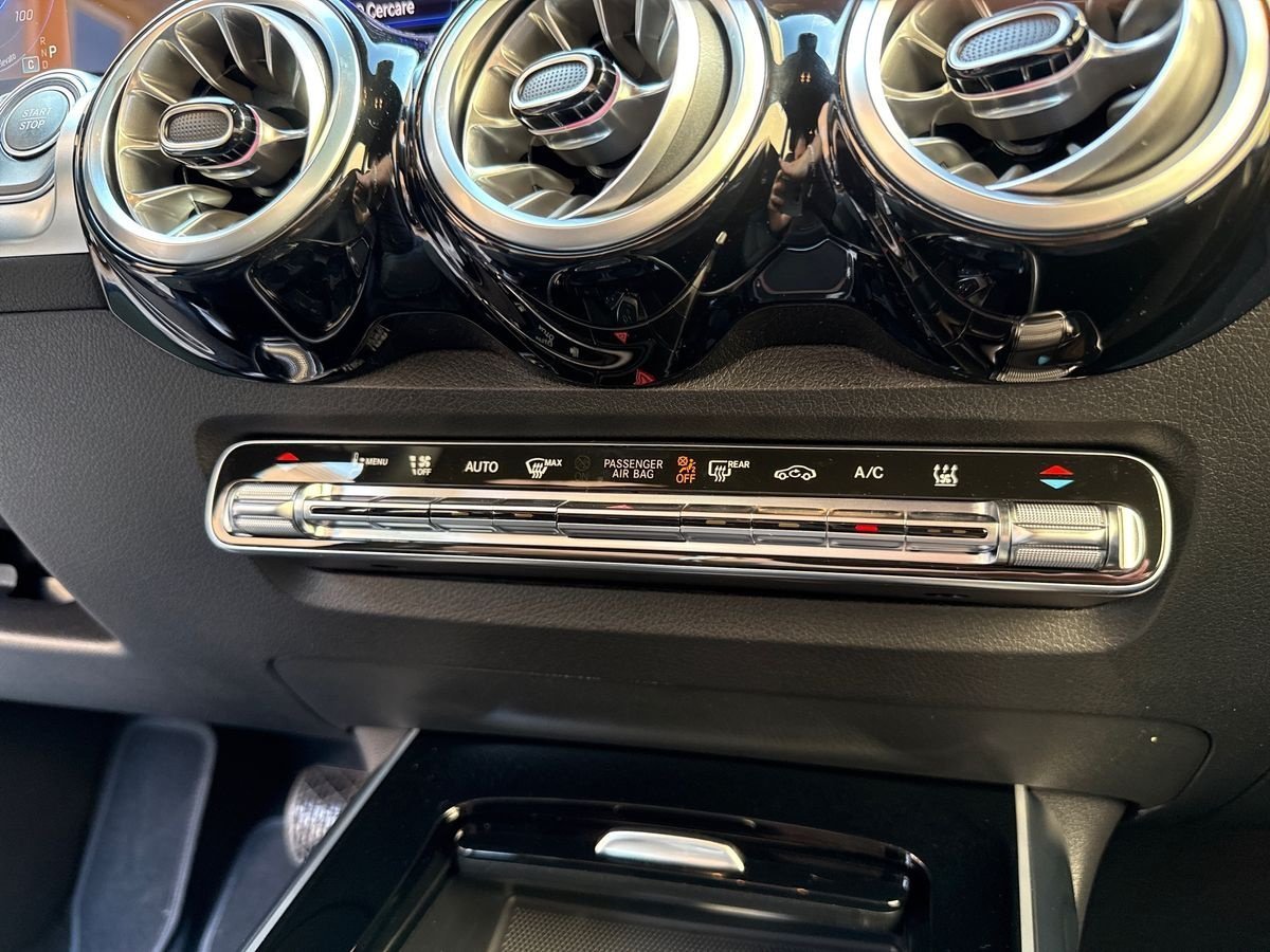 EQB 300 Progressive Advanced 4matic - Certified