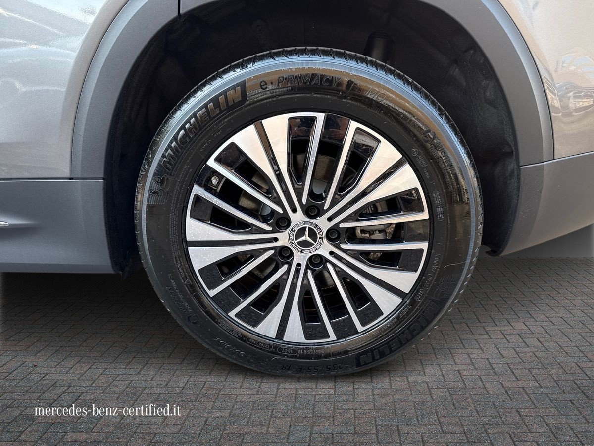 EQB 300 Progressive Advanced 4matic - Certified