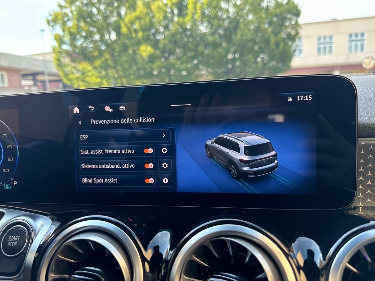 EQB 300 Progressive Advanced 4matic - Certified