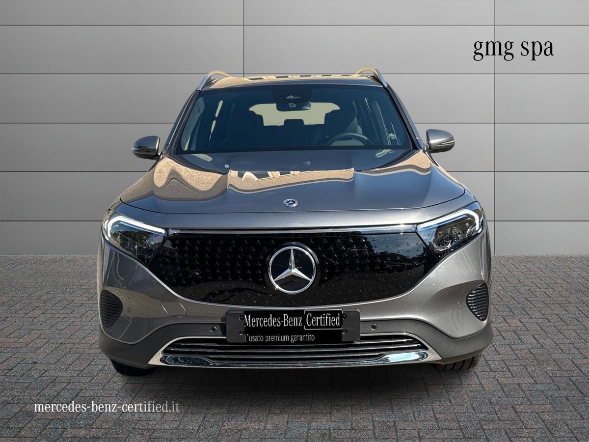 EQB 300 Progressive Advanced 4matic - Certified