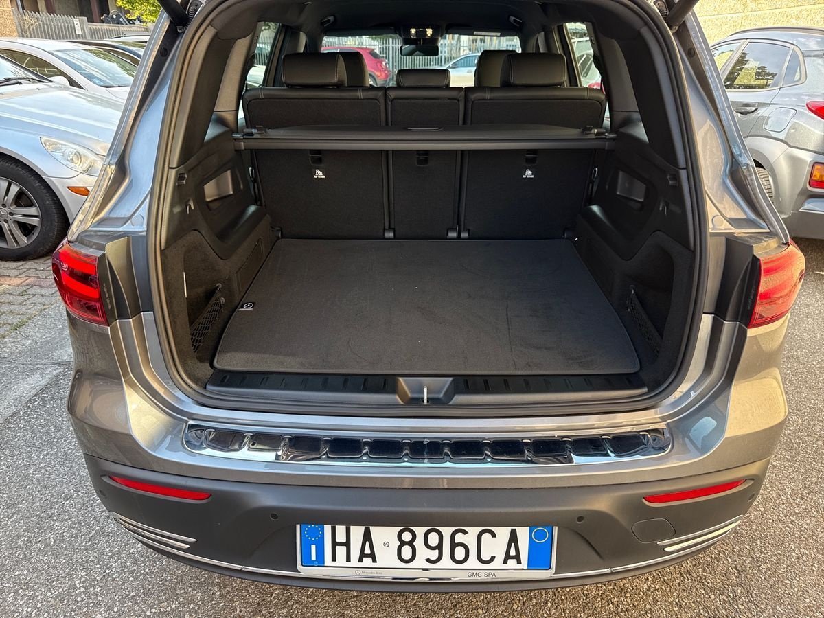 EQB 300 Progressive Advanced 4matic - Certified