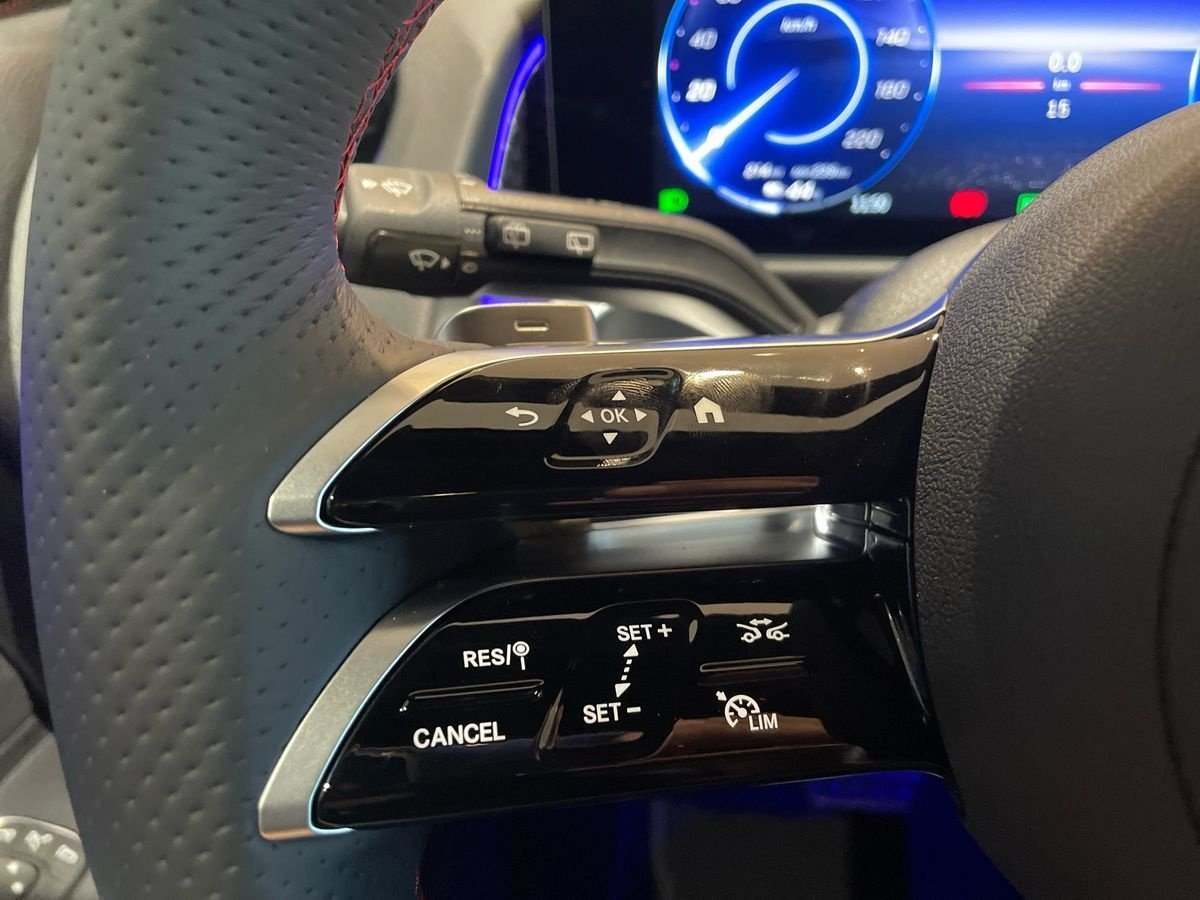EQB 250+ AMG Line Advanced - Certified