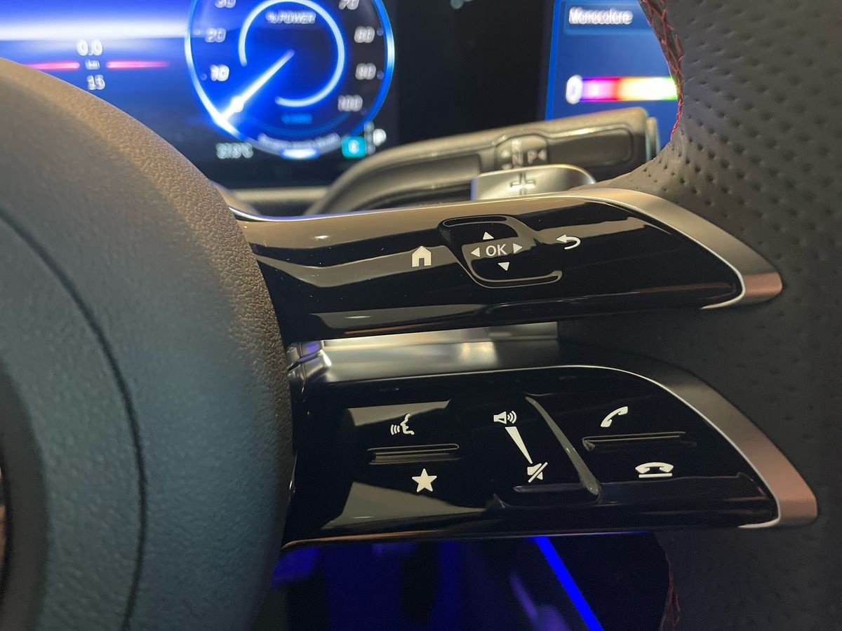 EQB 250+ AMG Line Advanced - Certified