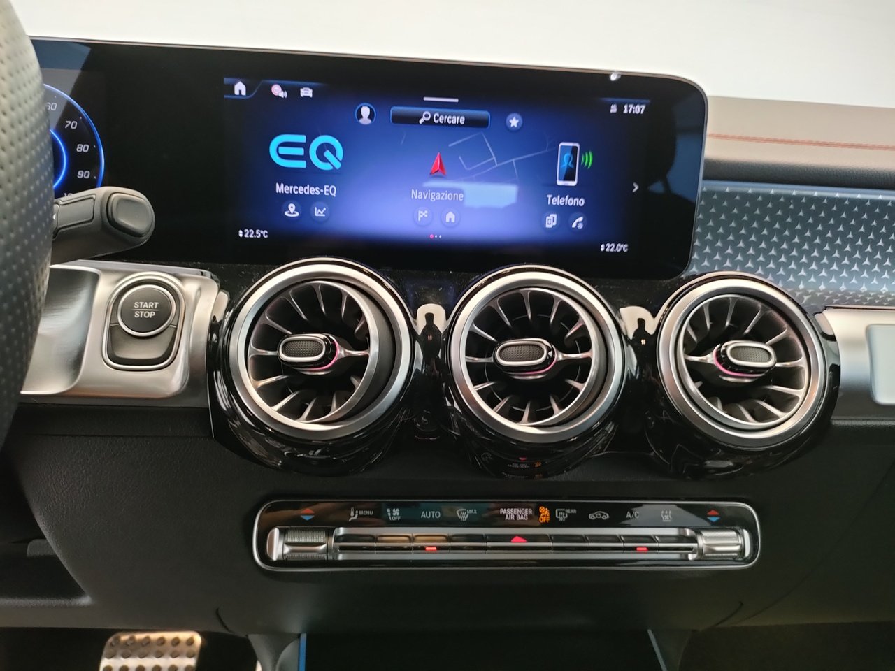 EQB 250+ AMG Line Advanced - Certified