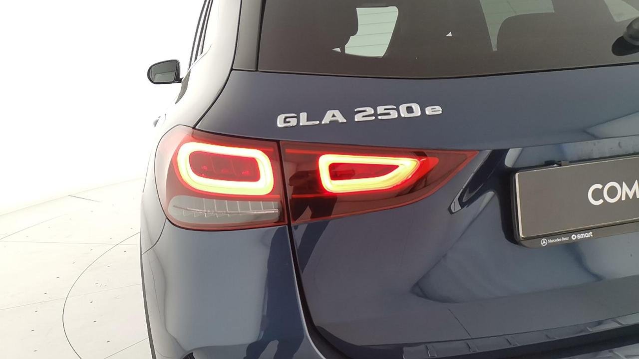 GLA 250 e phev (eq-power) Premium auto - Certified
