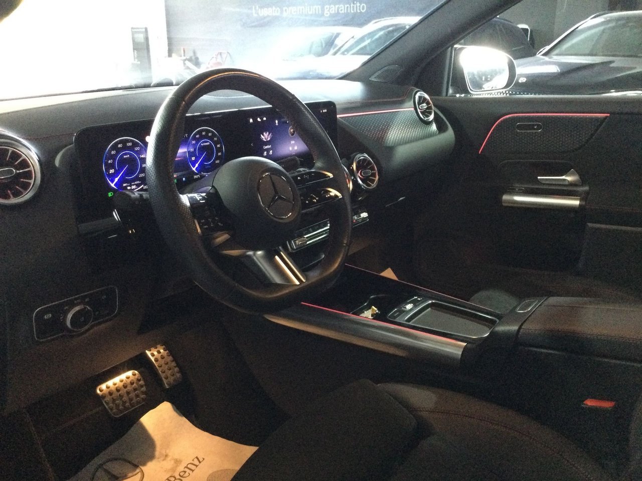 EQA 300 AMG Line Advanced 4matic - Certified