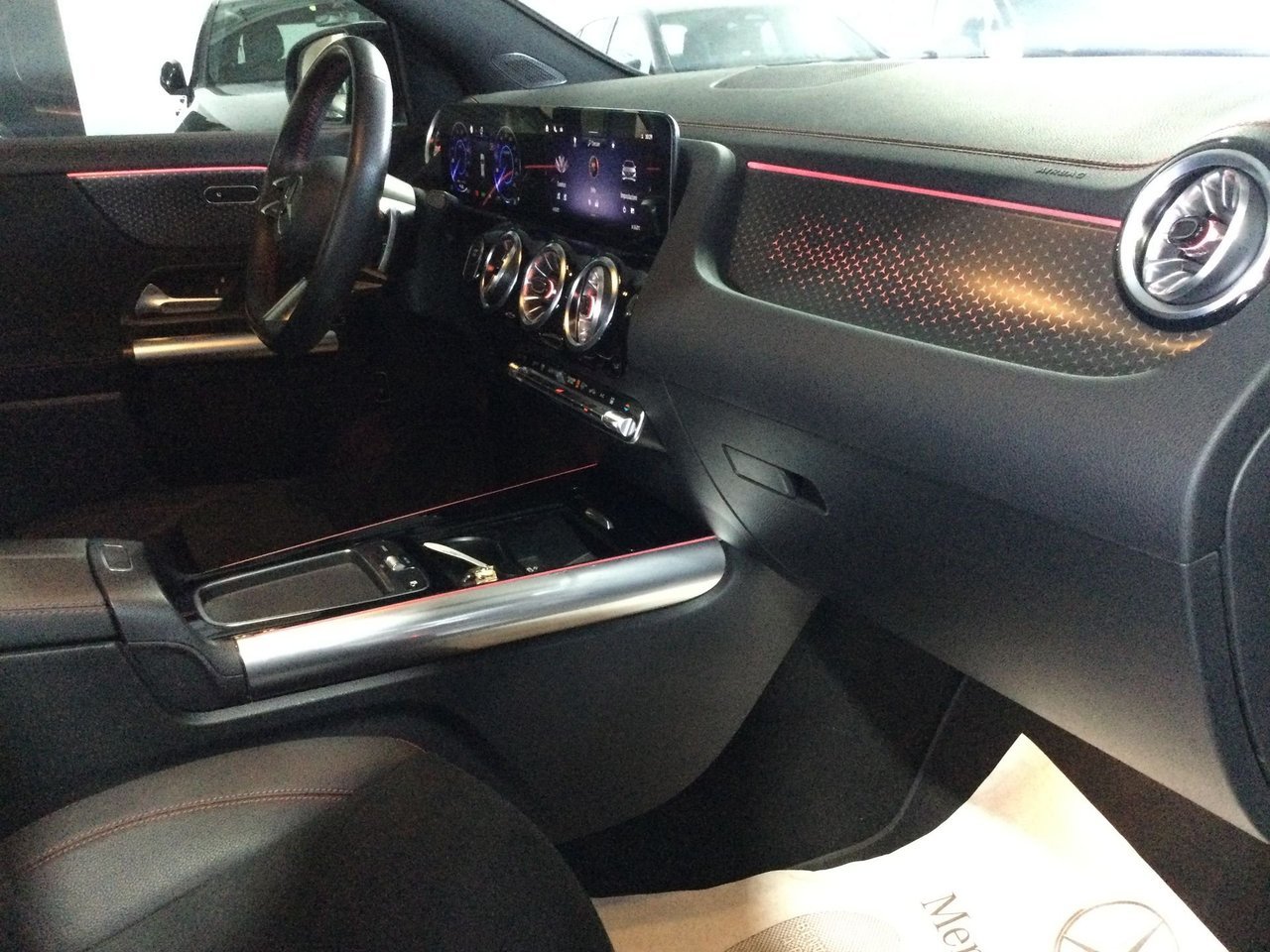 EQA 300 AMG Line Advanced 4matic - Certified