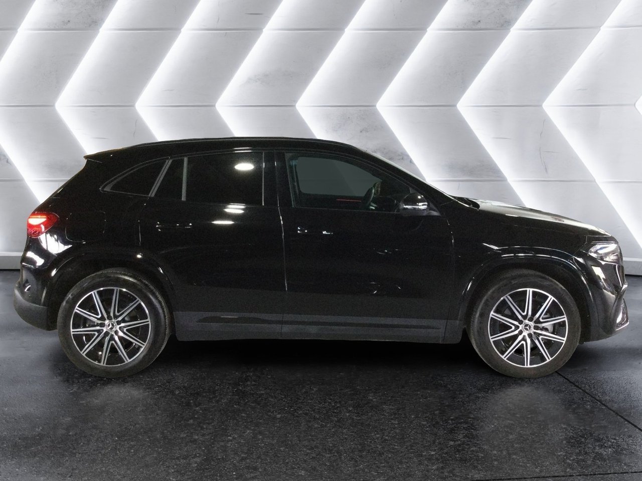 EQA 300 AMG Line Advanced 4matic - Certified