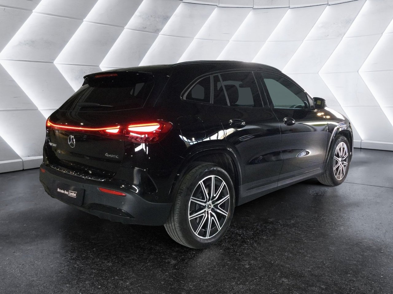 EQA 300 AMG Line Advanced 4matic - Certified