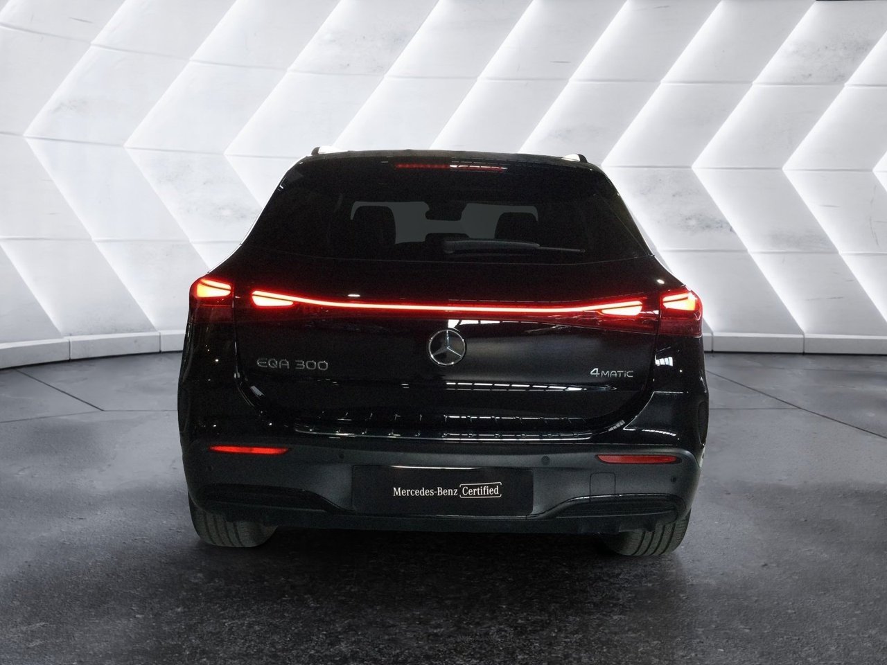 EQA 300 AMG Line Advanced 4matic - Certified
