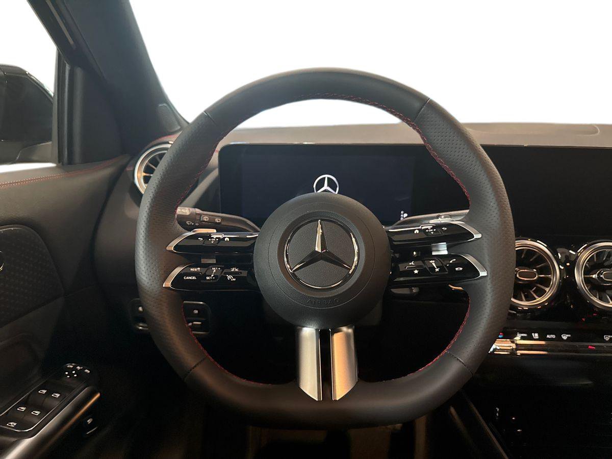 EQA 300 AMG Line Advanced 4matic - Certified