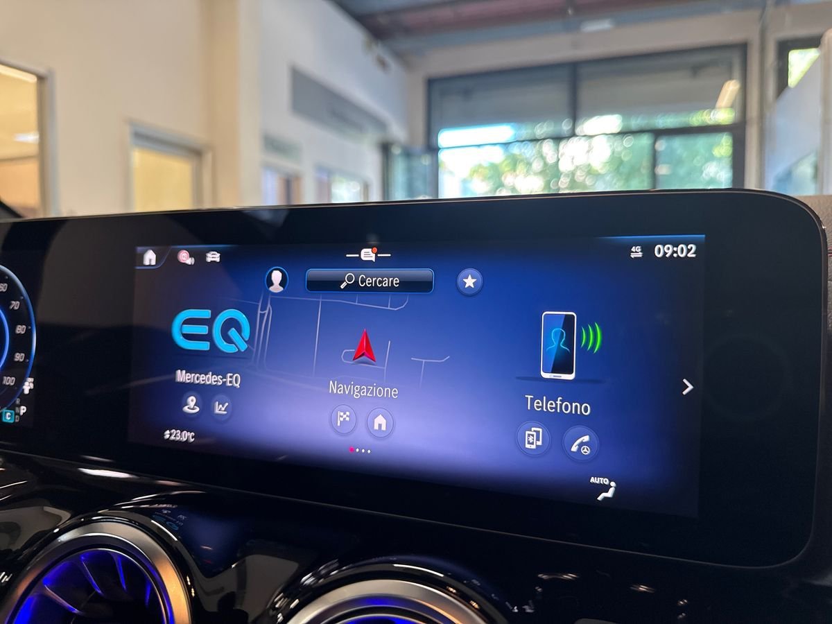 EQA 300 AMG Line Advanced 4matic - Certified