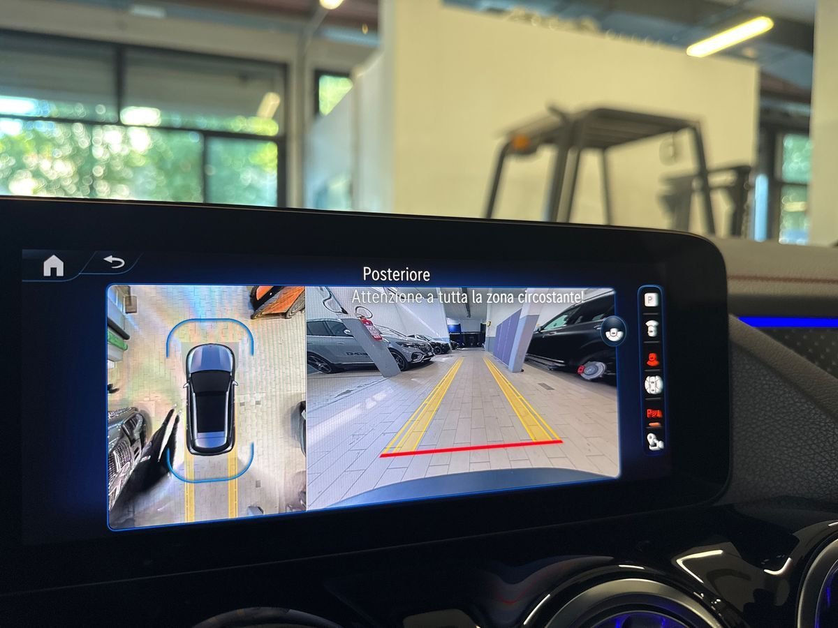 EQA 300 AMG Line Advanced 4matic - Certified