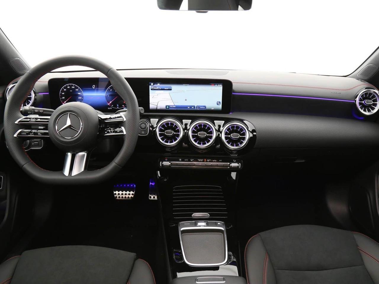 CLA Shooting Brake 200 d AMG Line Advanced Plus au - Certified
