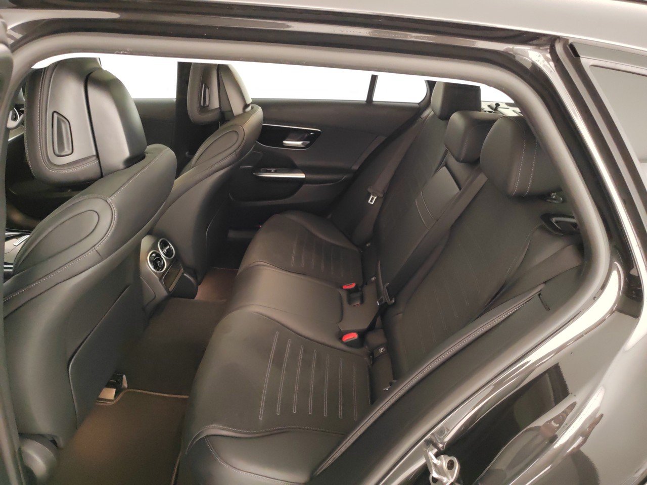 C SW 220 d mhev Premium auto - Certified