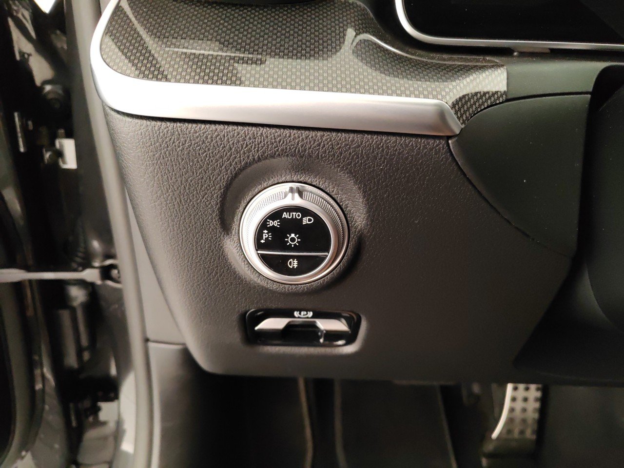 C SW 220 d mhev Premium auto - Certified