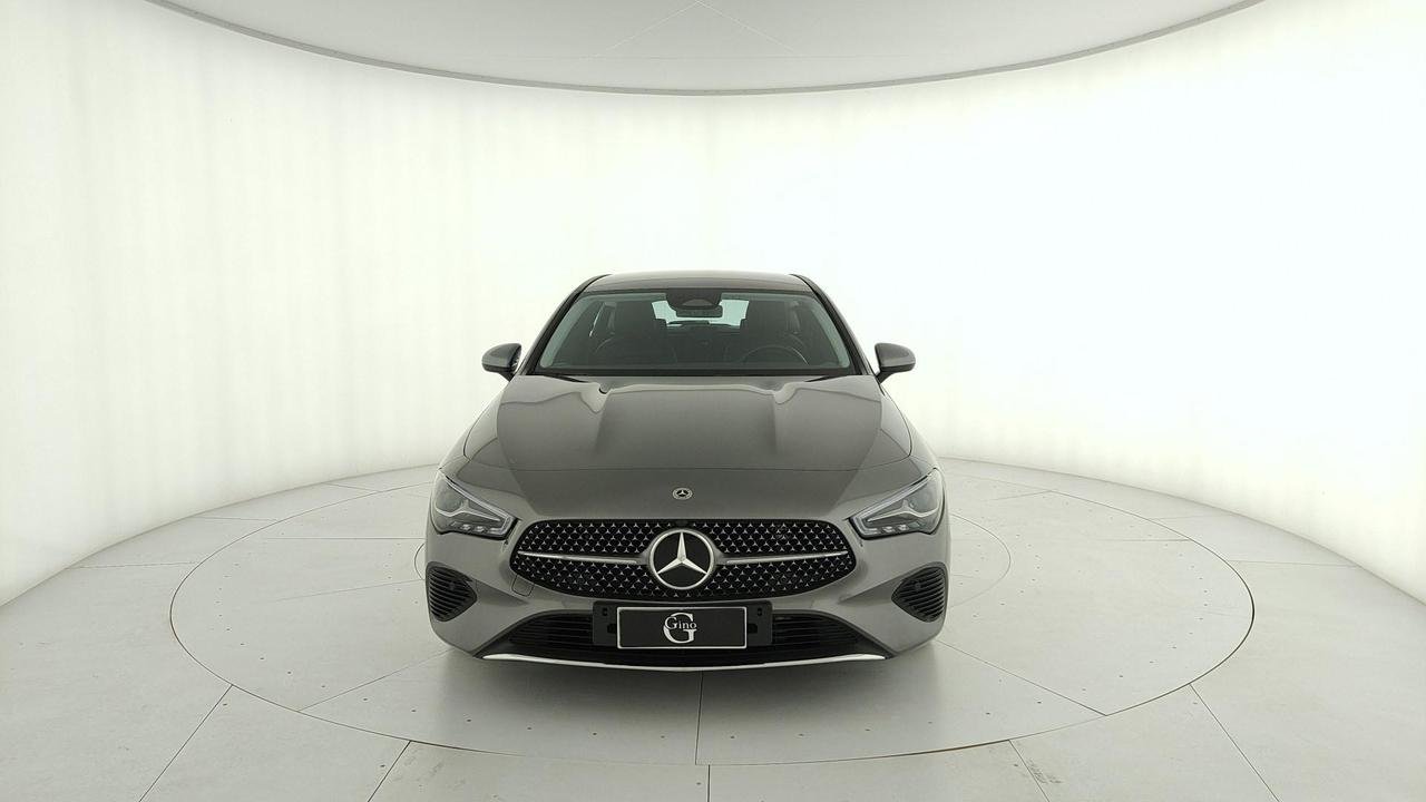 CLA Shooting Brake 180 d Progressive Advanced auto - Certified