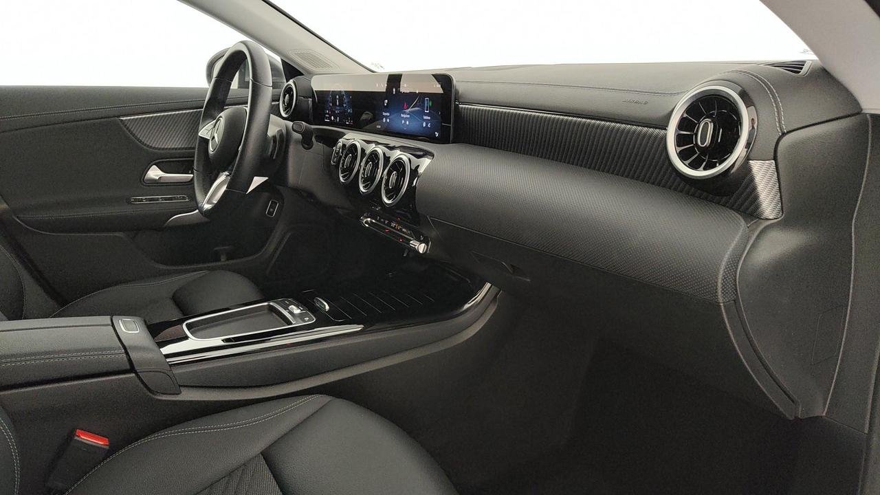 CLA Shooting Brake 180 d Progressive Advanced auto - Certified