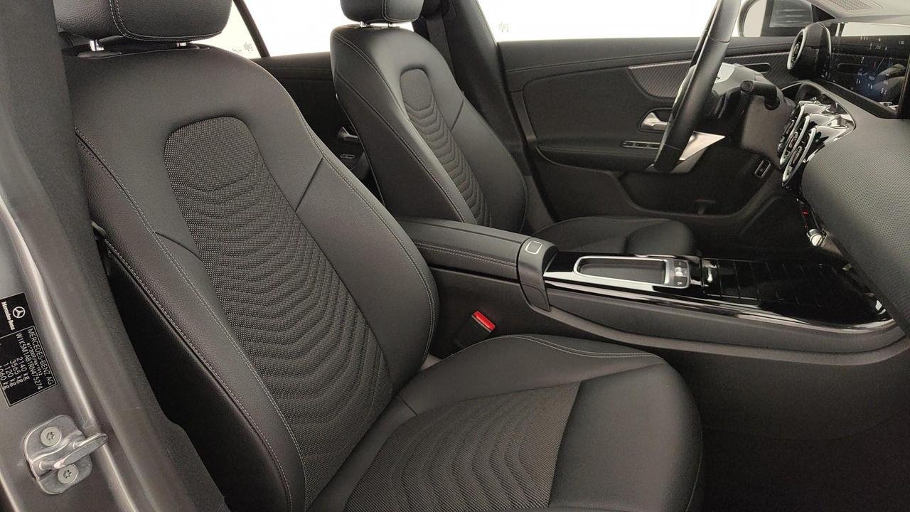 CLA Shooting Brake 180 d Progressive Advanced auto - Certified