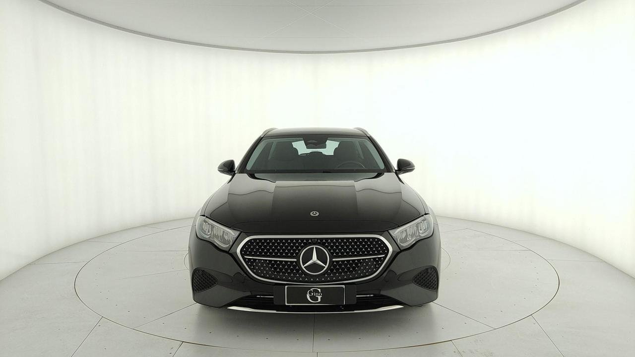 E SW 220 d Advanced auto - Certified