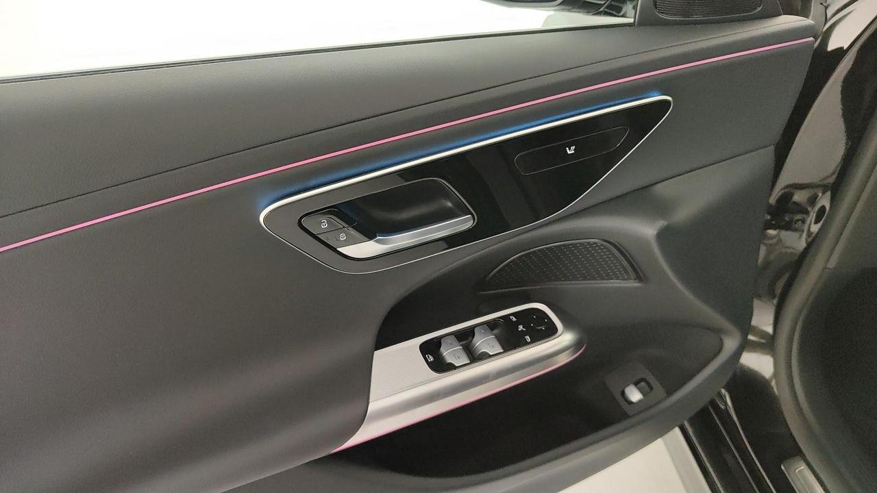 E SW 220 d Advanced auto - Certified