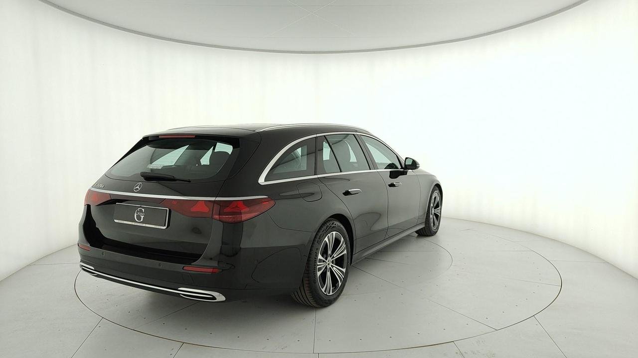 E SW 220 d Advanced auto - Certified