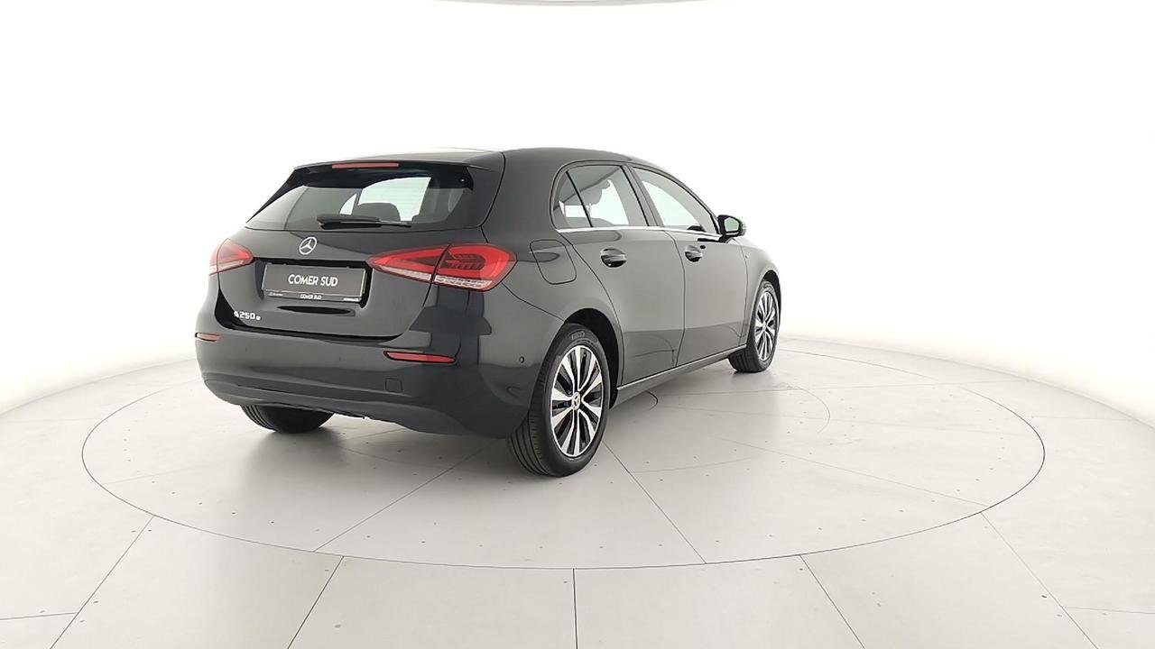 A 250 e eq-power Business Extra auto - Certified