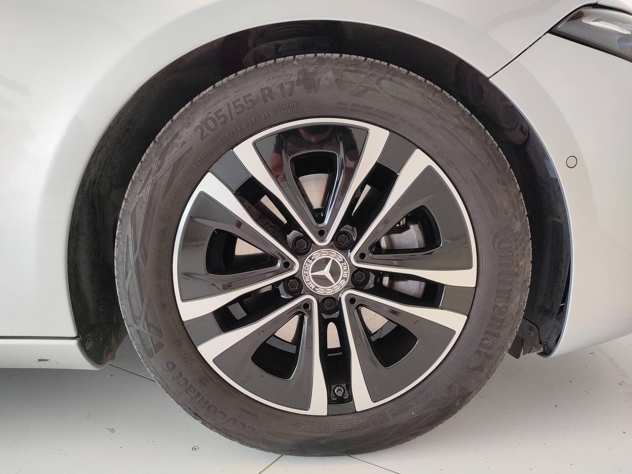 A 180 d Progressive Advanced Plus auto - Certified