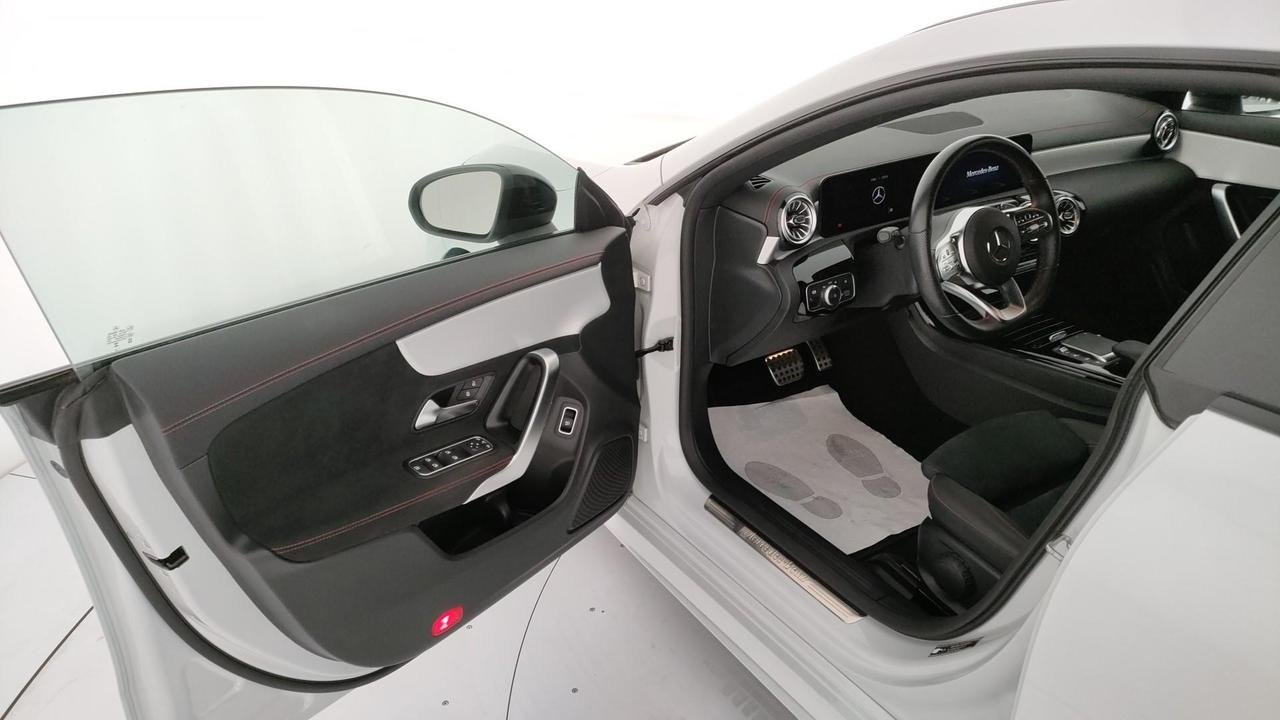 CLA Shooting Brake 200 d Premium auto - Certified