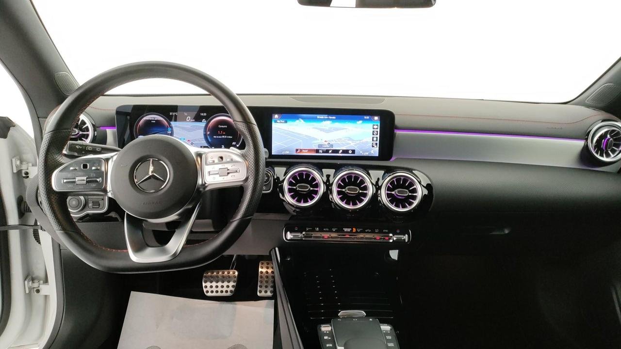 CLA Shooting Brake 200 d Premium auto - Certified