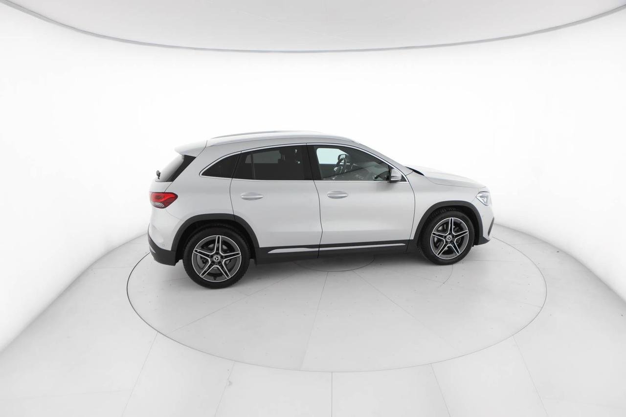 GLA 200 Premium auto - Certified
