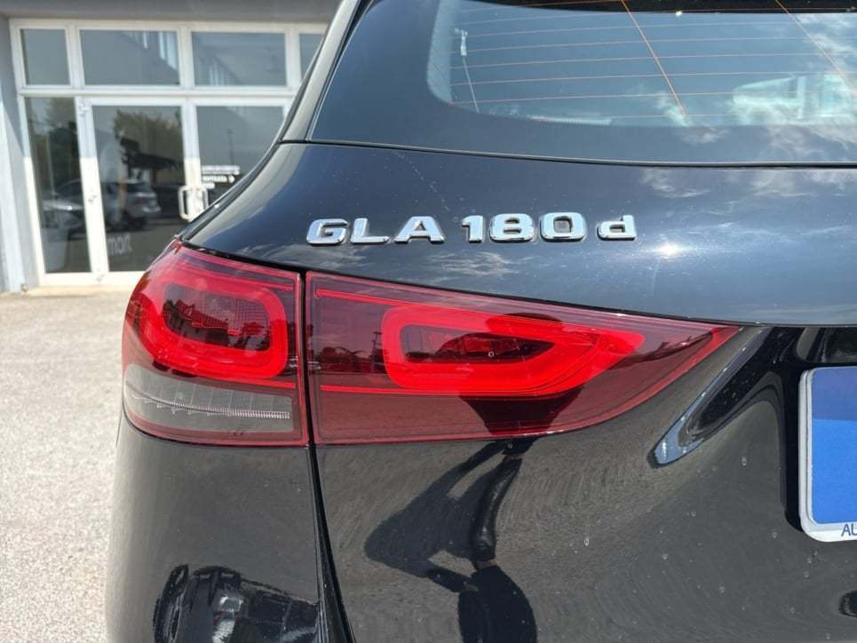 GLA 180 d Sport auto - Certified