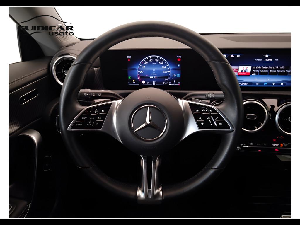 CLA Shooting Brake 180 d Progressive Advanced auto - Certified