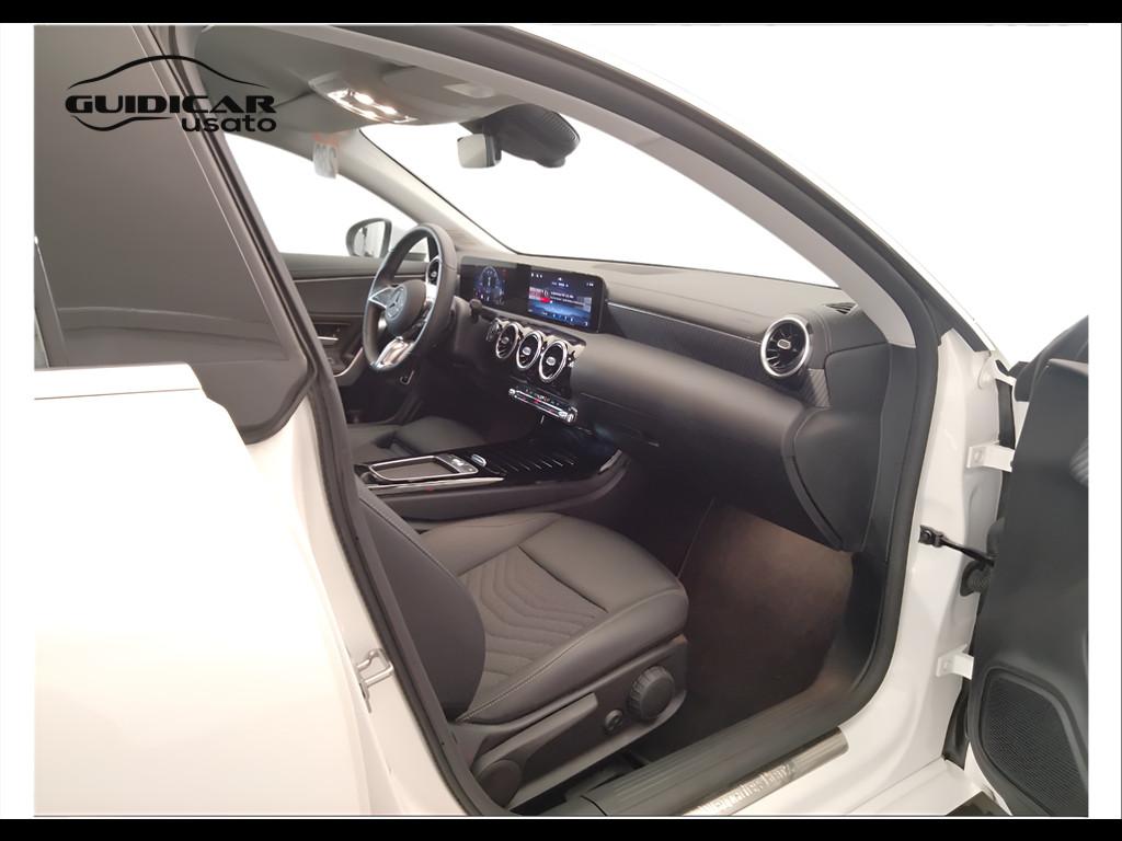CLA Shooting Brake 180 d Progressive Advanced auto - Certified