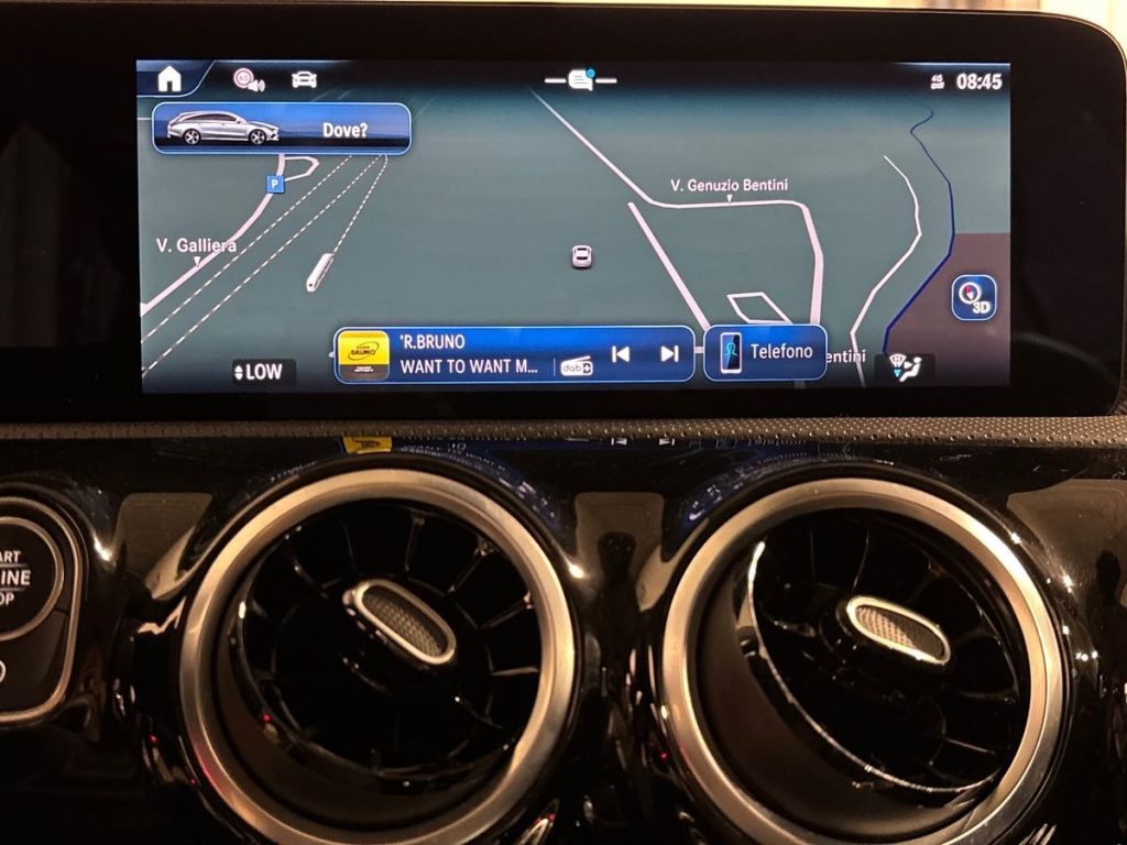 CLA Shooting Brake 180 d Progressive Advanced auto - Certified