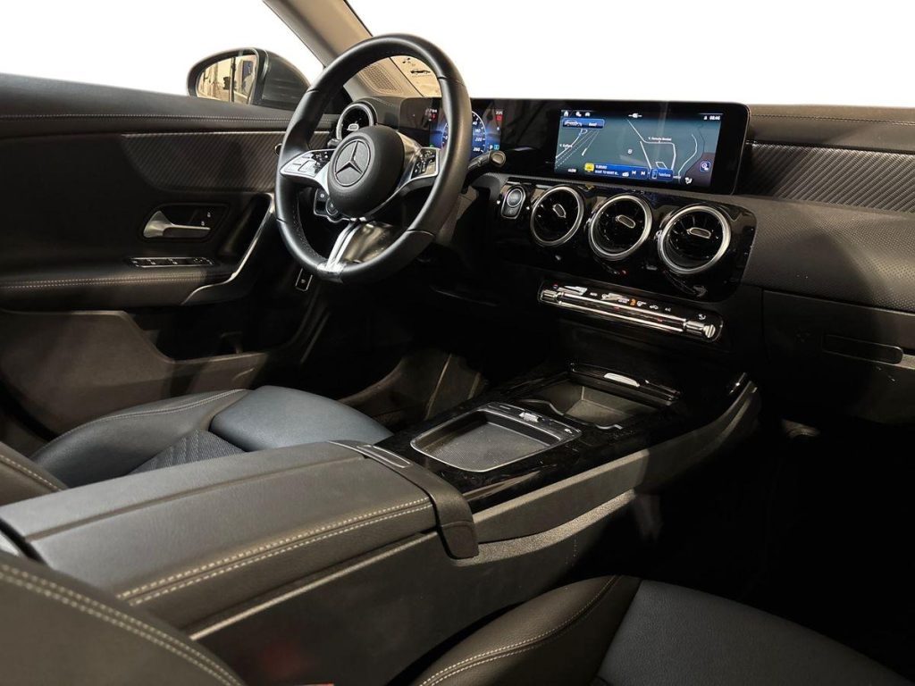 CLA Shooting Brake 180 d Progressive Advanced auto - Certified