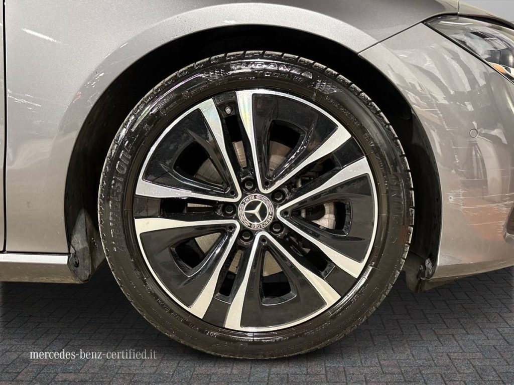 CLA Shooting Brake 180 d Progressive Advanced auto - Certified