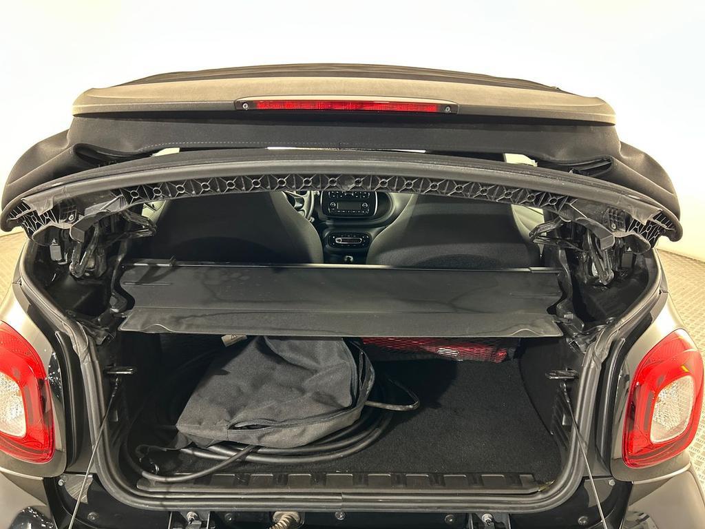 Fortwo Cabrio eq Pure 22kW - Certified