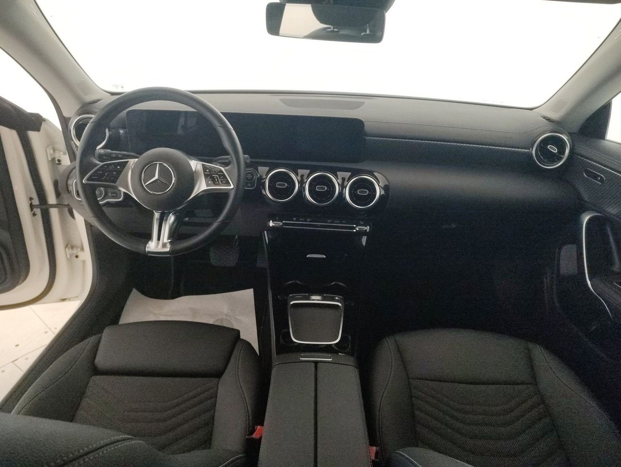CLA Shooting Brake 180 d Progressive Advanced auto - Certified