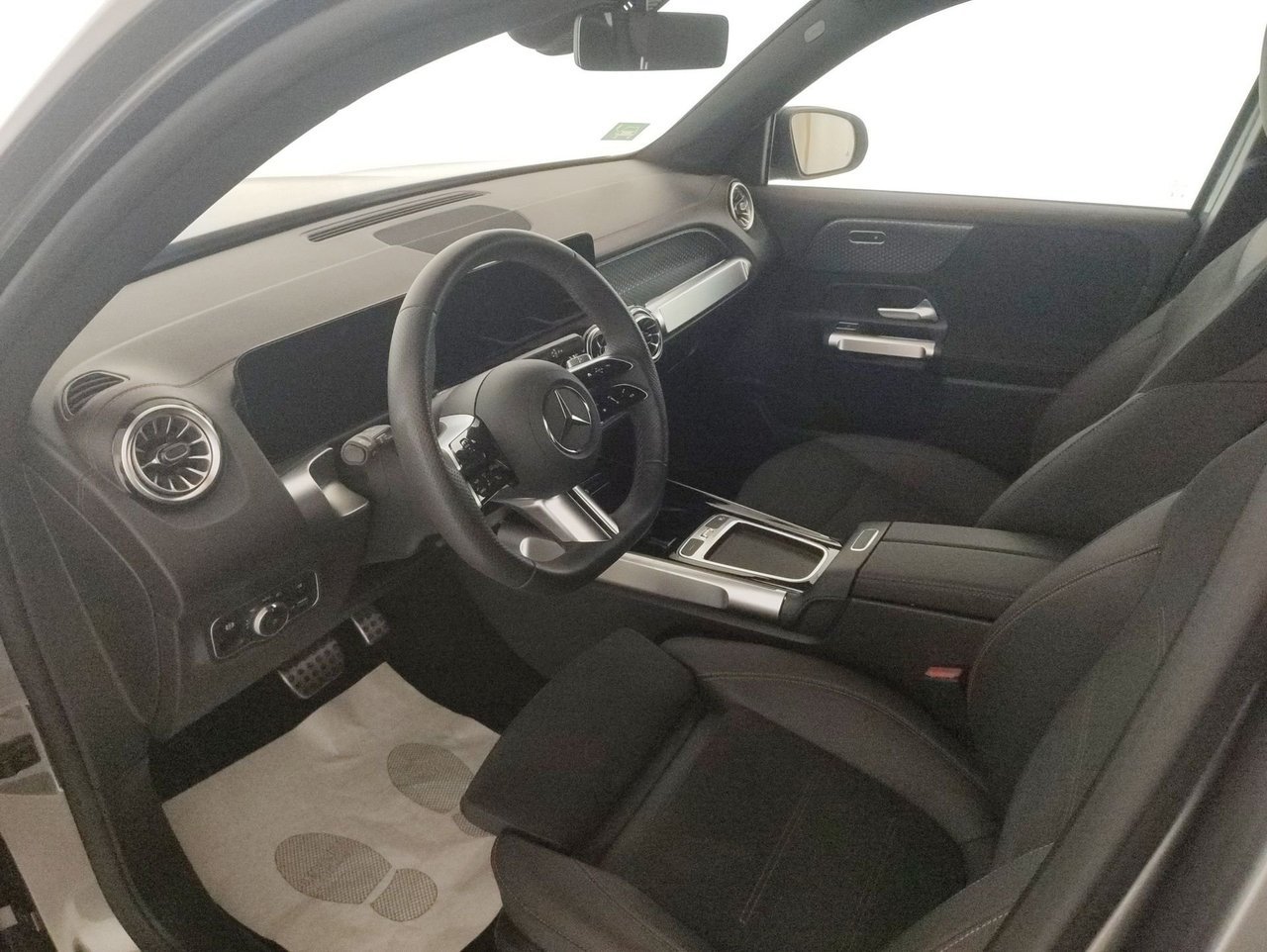 EQB 250+ AMG Line Advanced - Certified