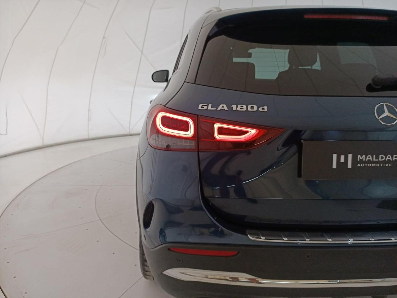 GLA 180 d Premium auto - Certified