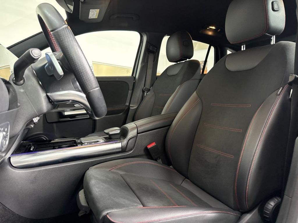 EQA 300 Premium 4matic - Certified