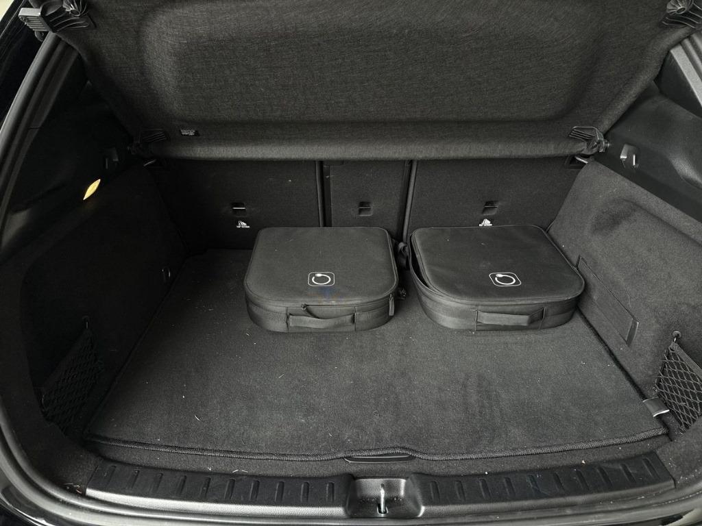 EQA 300 Premium 4matic - Certified