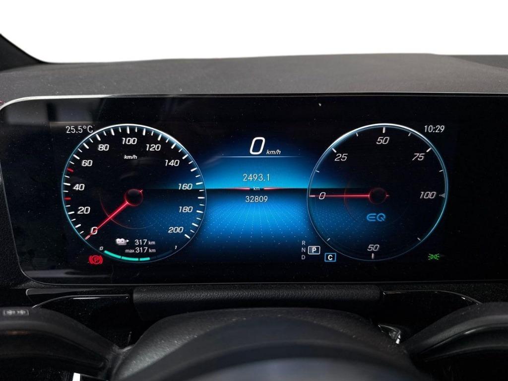 EQA 300 Premium 4matic - Certified
